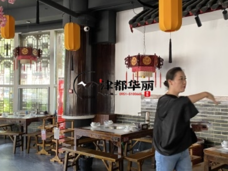 銀川裝修公司|銀川魚一火鍋店裝修設計現場量尺溝通